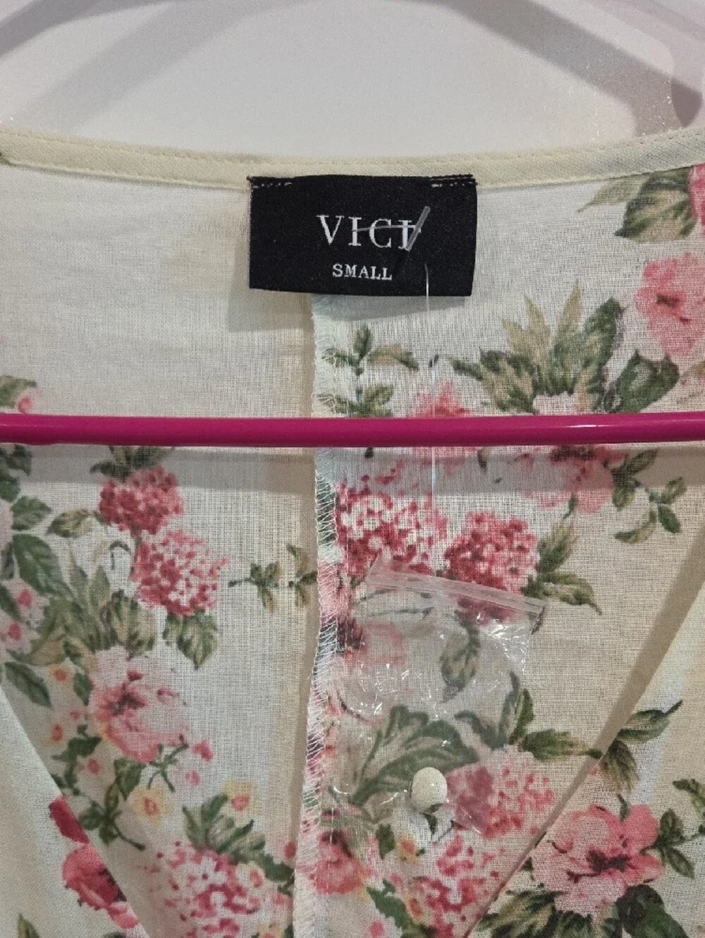 VICI Cream Floral Button-Up Puff Sleeve Blouse - Pink & Green - Picture 3 of 7
